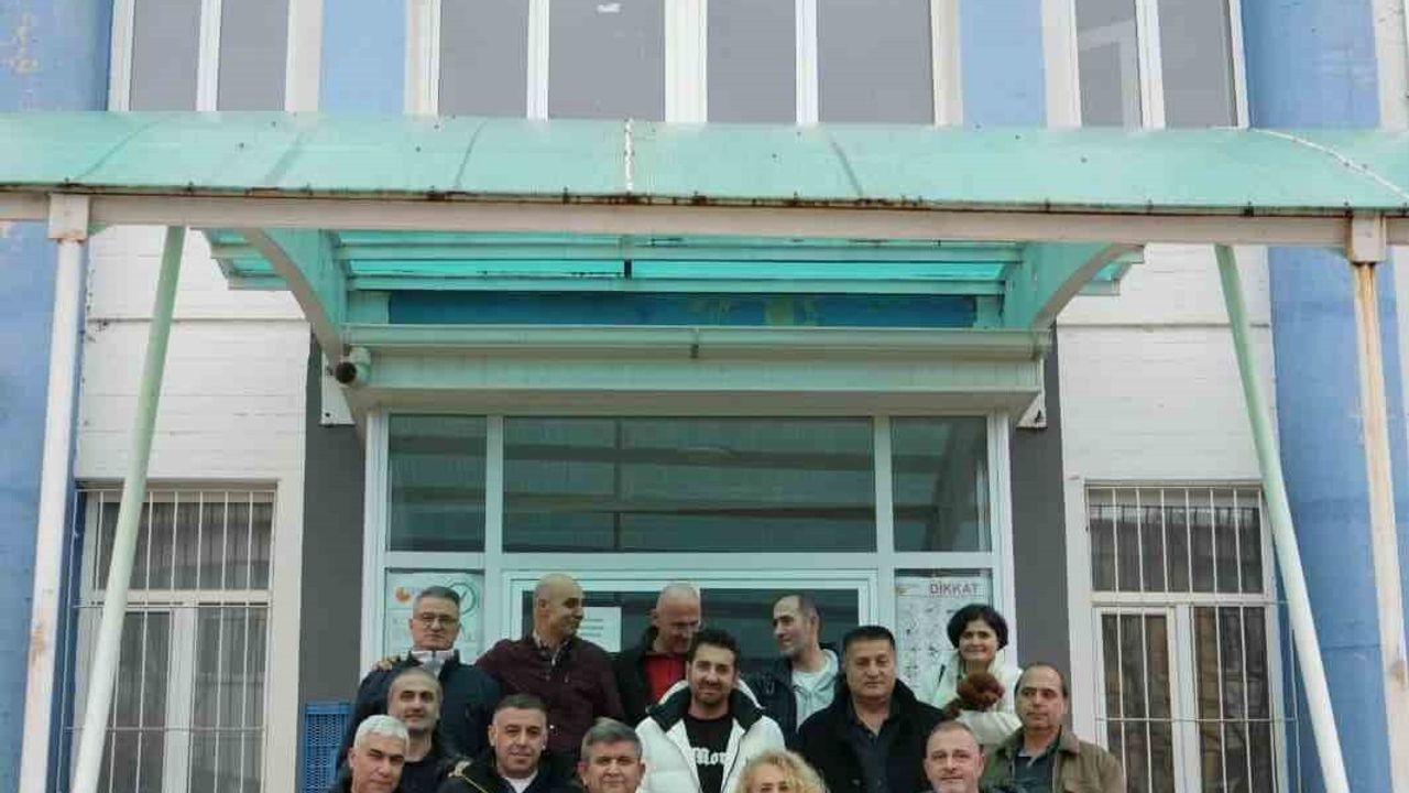 Sivas Cumhuriyet Üniversitesi Makine Mühendisliği 2000 Mezunları 25 Yıl Sonra Buluştu