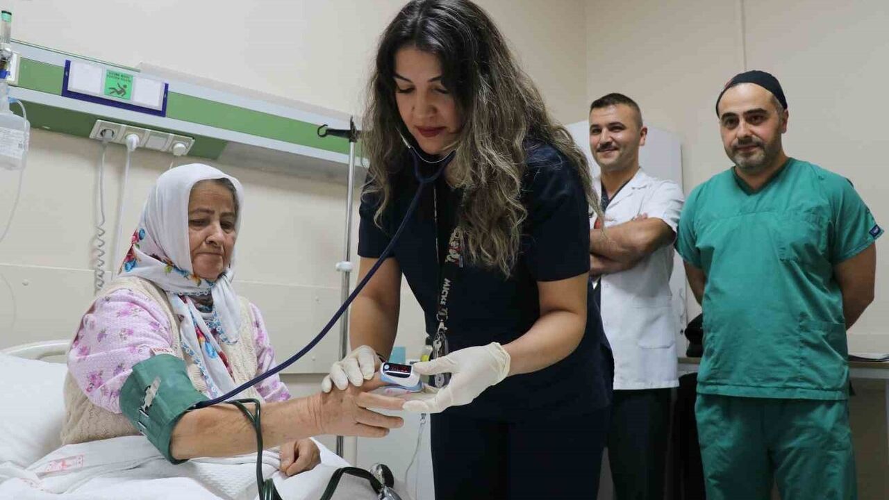 Sivas Devlet Hastanesi'nde İlk Laparoskopik Nefrektomi Başarısı