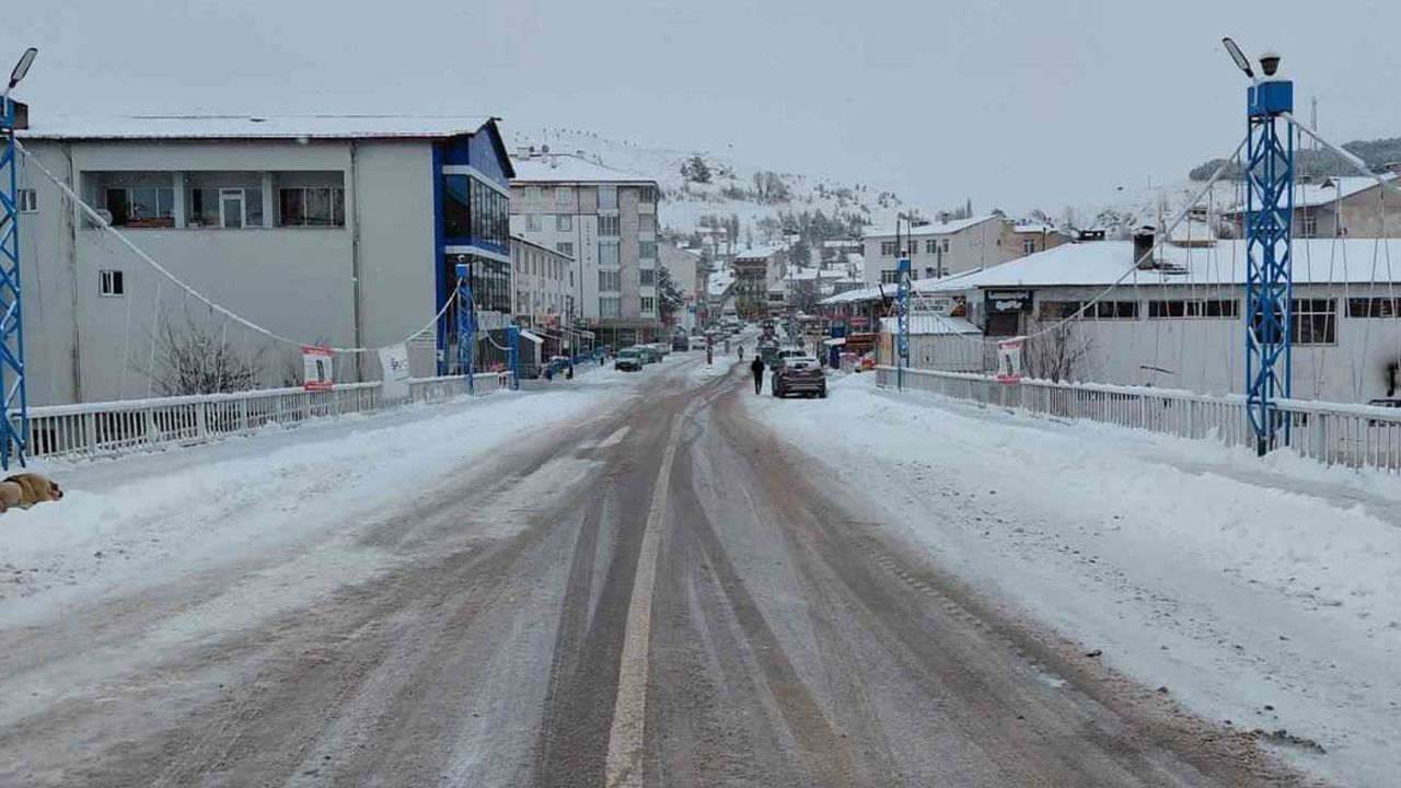 Sivas İmranlı'da Termometre -19.4'ü Gösterdi: Türkiye'nin En Soğuk Noktaları