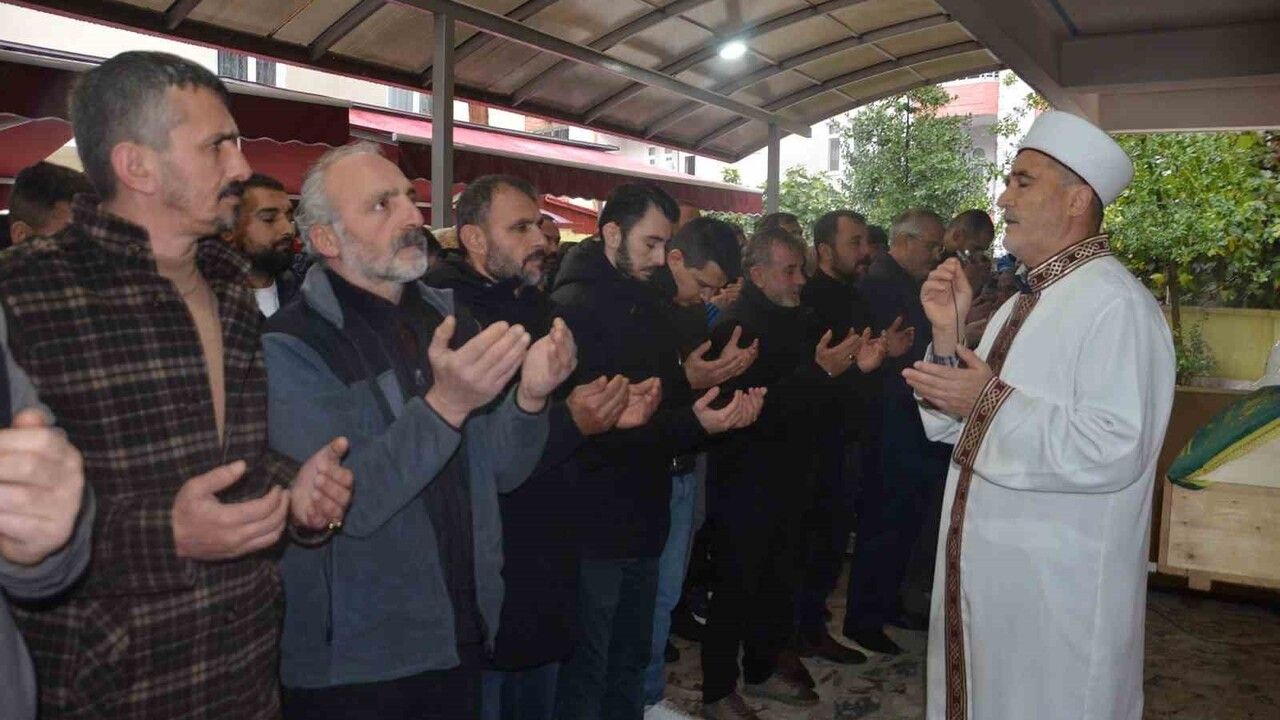 Sivas’taki Göçükte Hayatını Kaybeden Şantiye Müdürü Bafra'da Defnedildi