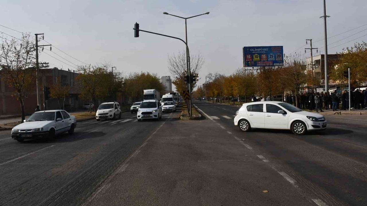 Siverek'te Protesto: Çevre Yolu Şehir Dışına Taşınsın