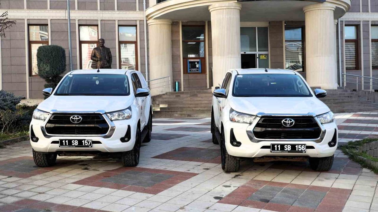 Söğüt Belediyesi Filoyu 2 Yeni Araçla Güçlendirdi