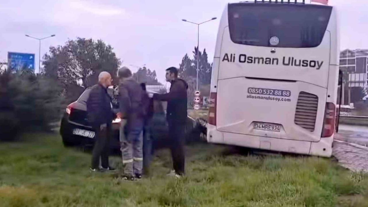 Söke'de Ali Osman Ulusoy’a Ait Otobüs Otomobile Çarptı: 1 Yaralı