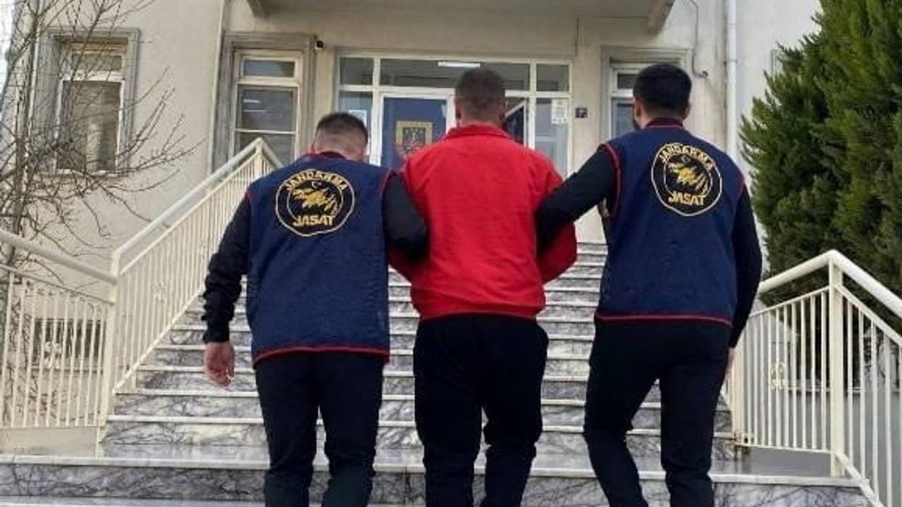 Söke'de 'Kasten Öldürme'den 18 Yıl Hapisle Aranan E.D. (26) Yakalandı