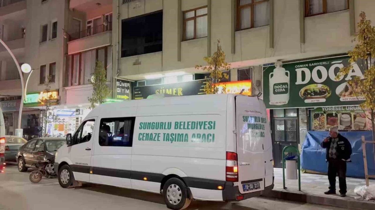 Sungurlu'da 80 Yaşındaki Kadın Evinde Ölü Bulundu