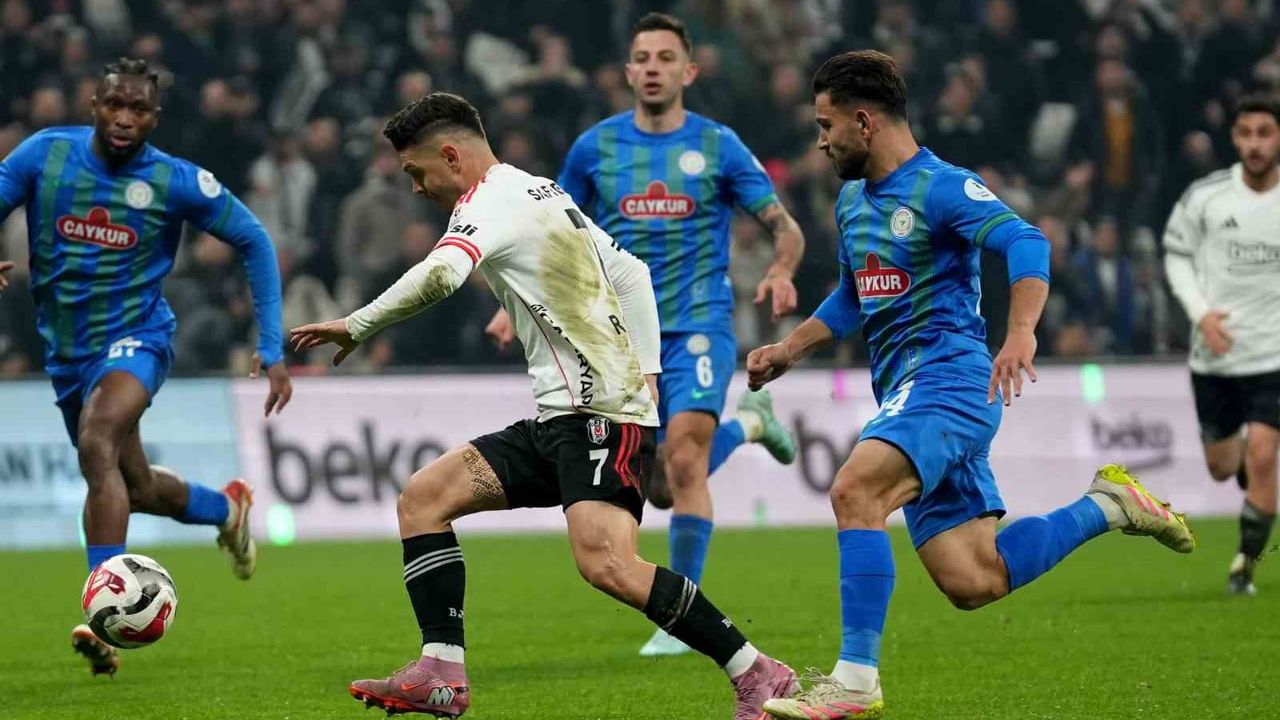 Süper Lig: İlk Yarı Tamamlandı — Galatasaray Lider 42 Puan