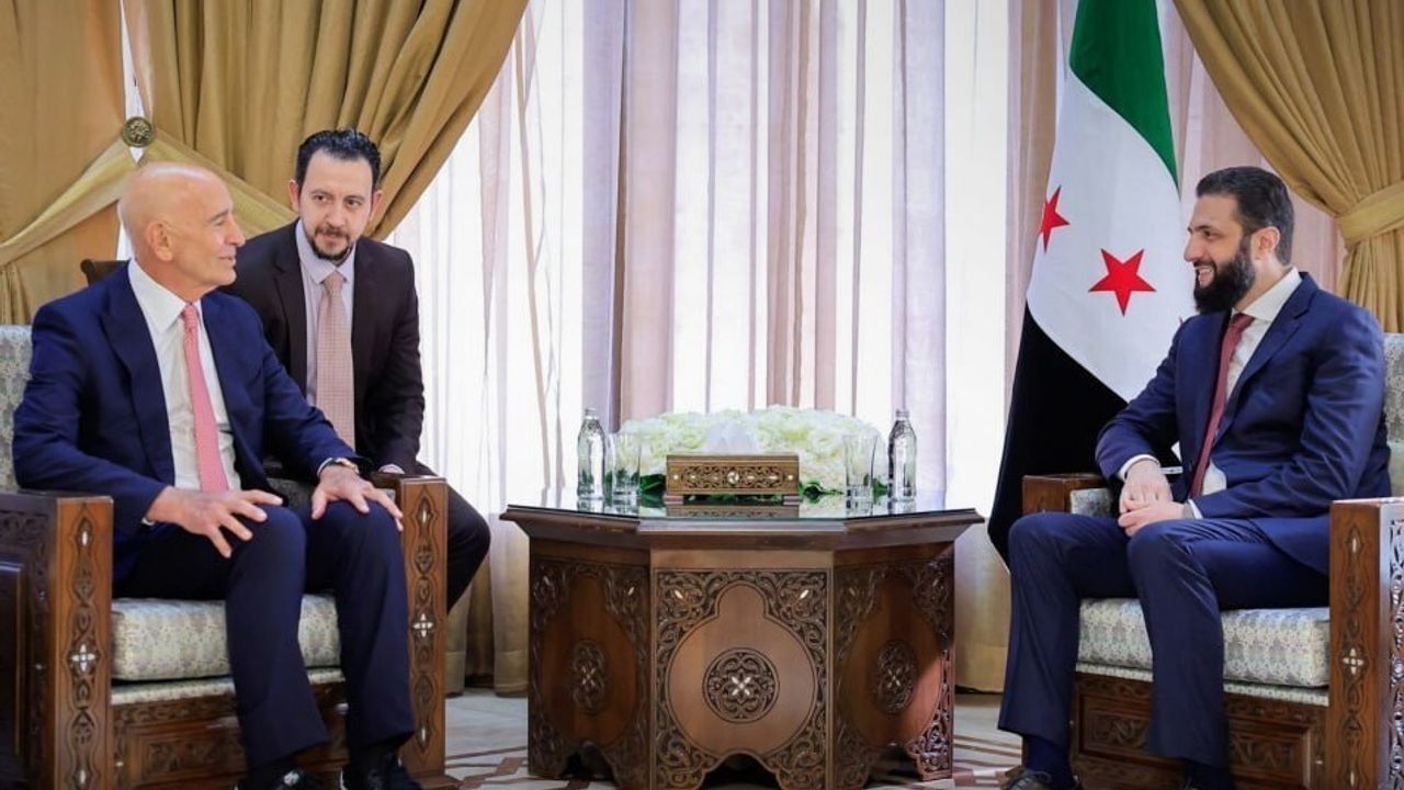 Suriye Devlet Başkanı Ahmed eş-Şara, Tom Barrack'ı Kabul Etti