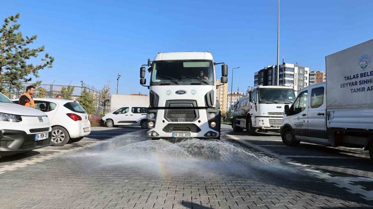 Talas'ta 'Belediye Mahallemizde' Hizmet Yolculuğu Tamamlandı