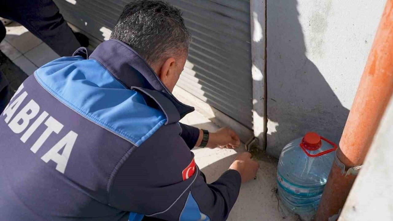 Tarsus'ta Okul Kantinine Ürün Veren İmalathane Hijyen İhlaliyle Mühürlendi