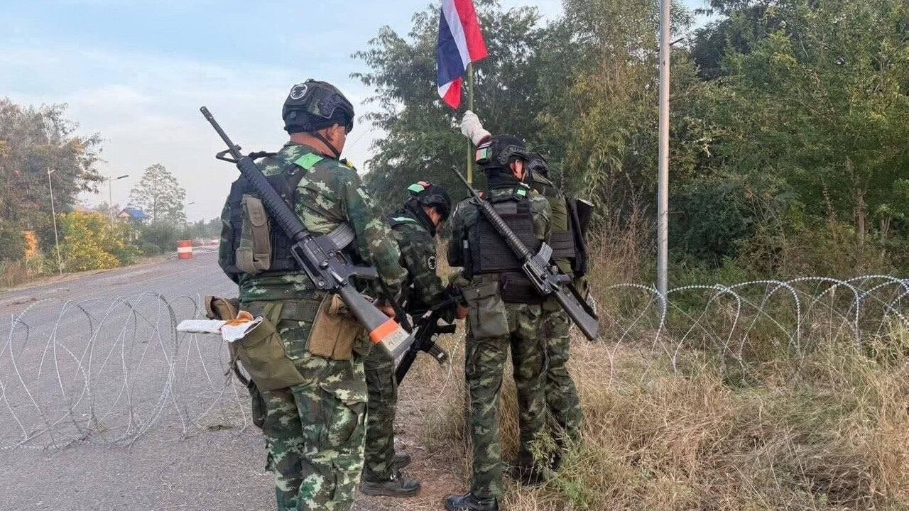 Tayland-Kamboçya Sınırında Çatışma: Can Kaybı 14, 500 Bin Tahliye