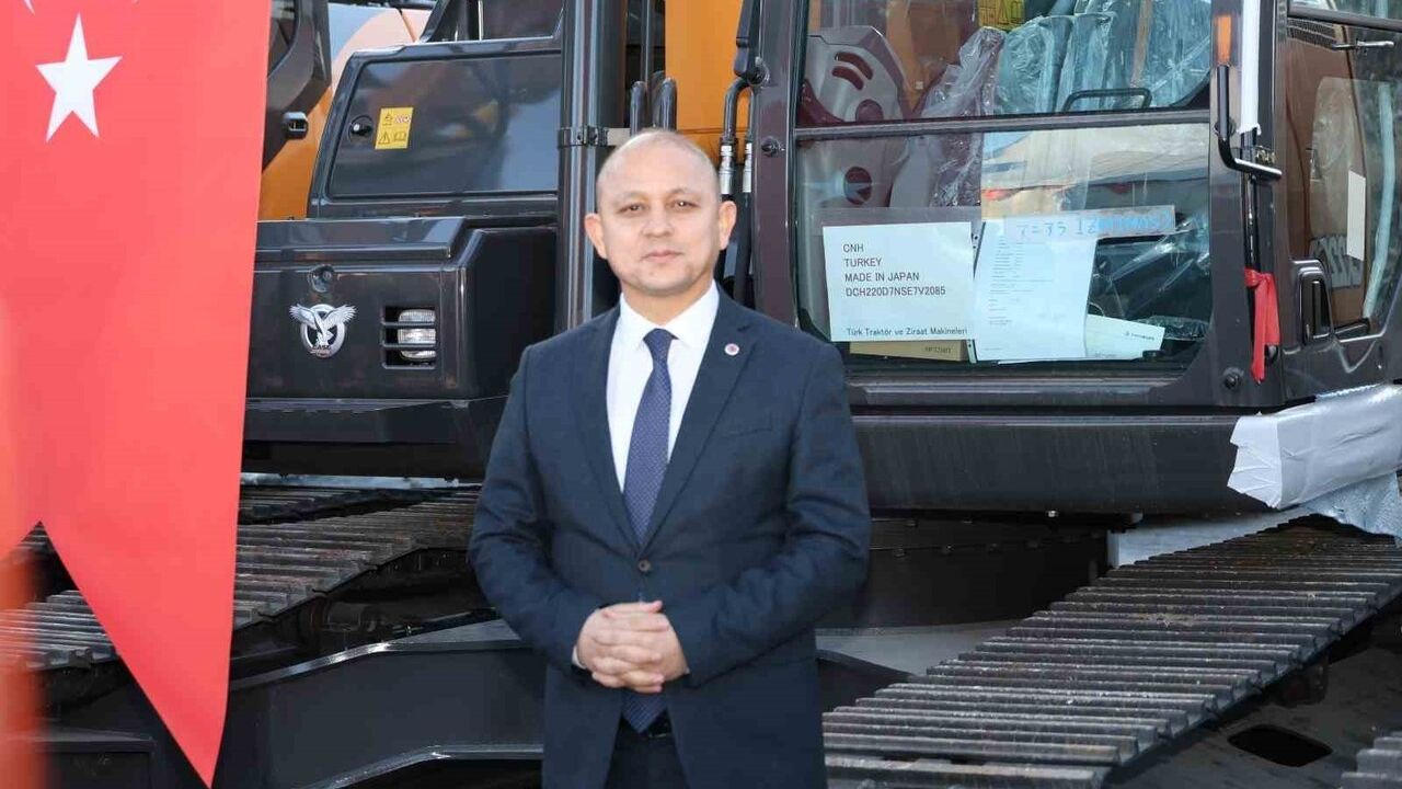 TBB'den Kırıkkale Belediyesi'ne 8 milyon TL'lik ekskavatör hibesi