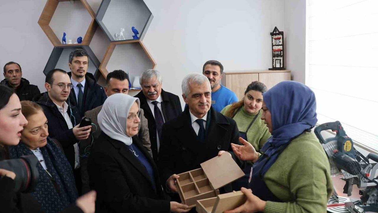 TBMM Komisyonu Erzurum’da Engelsiz Yaşam Merkezi’ni İnceledi