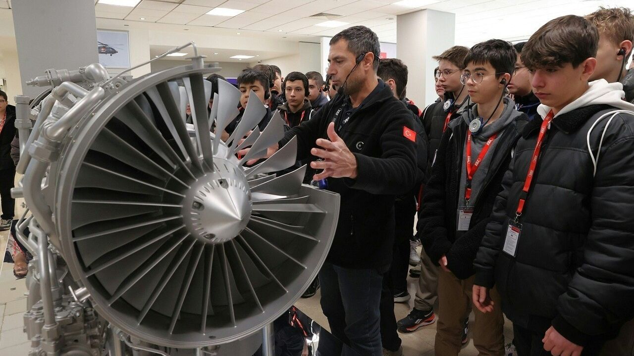 TEI, Eskişehir'de Öğrencilerle Millî Havacılık Motorlarını Tanıştırdı