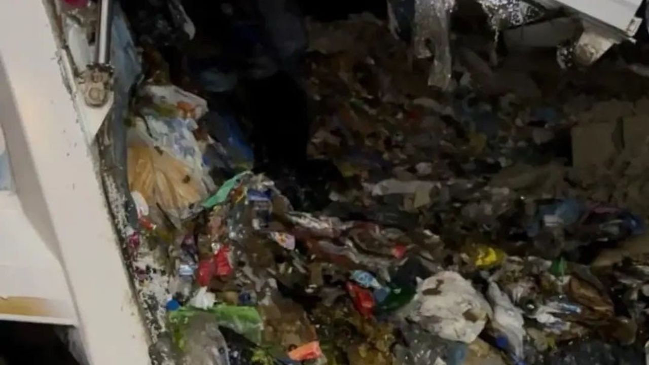 Tekirdağ'da çöp kamyonu durduruldu: Kayıp cüzdan sahibine ulaştırıldı