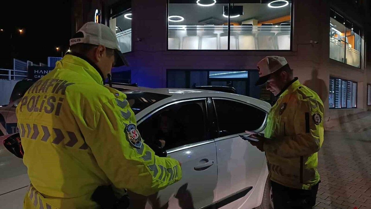 Tekirdağ’da Değirmenaltı Caddesi’nde Trafik Denetimi: 106 Araç, 26 bin 332 TL Ceza