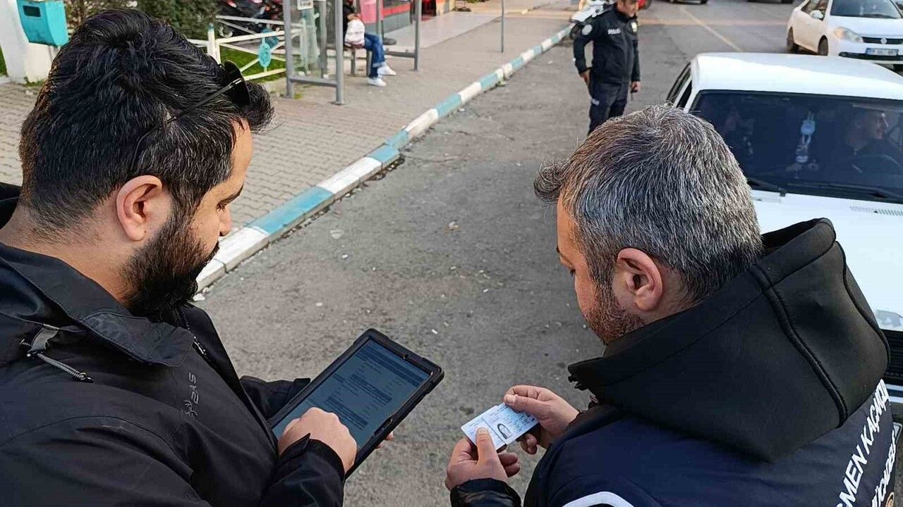 Tekirdağ'da Huzur Uygulaması: Süleymanpaşa'da Çok Sayıda Araç ve Kişi Denetlendi