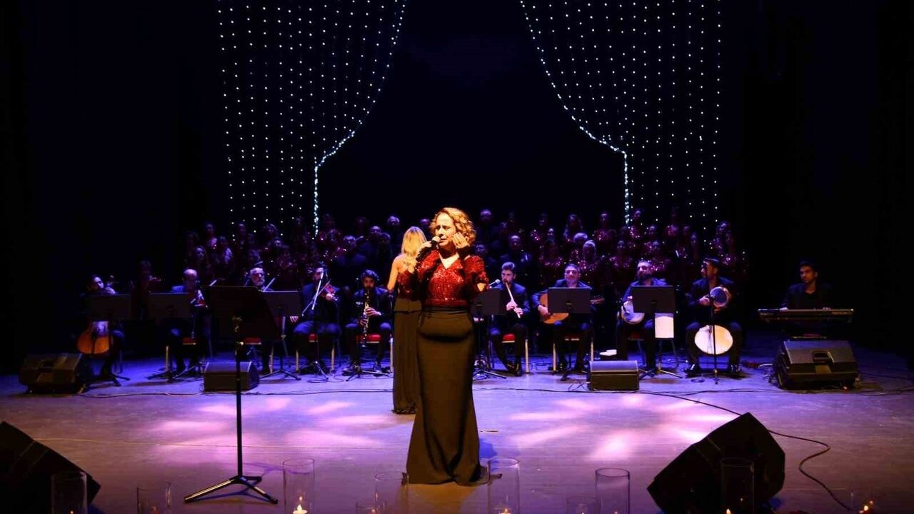 Tekirdağ'da Maarif Korosu'ndan Anlamlı Öğretmenler Konseri