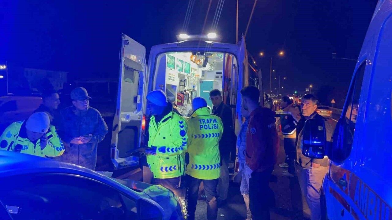 Tekirdağ'da Zincirleme Kaza: 2'si Asker 5 Yaralı