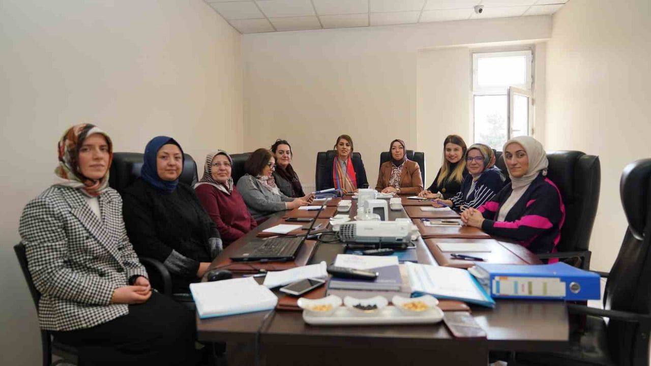 TOBB Erzurum KGK Aralık 2025: 'Tarımda Kadın Eli' ve Dijital Dönüşüm Öne Çıktı