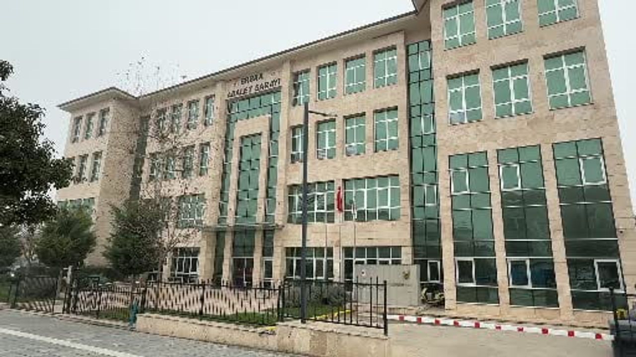 Tokat Erbaa'da Arkadaşını Öldüren Zanlı Adliyeye Sevk Edildi