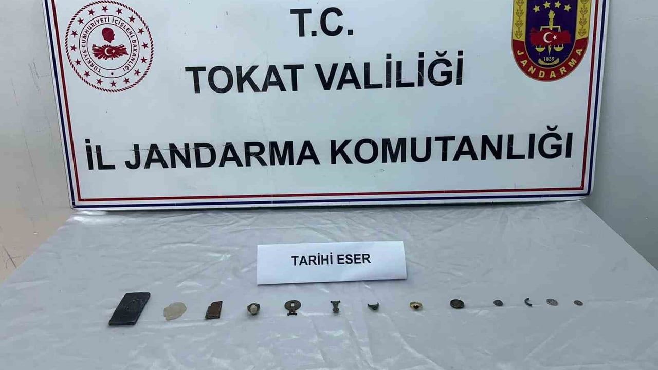 Tokat'ta Evde 13 Parça Tarihi Eser Ele Geçirildi