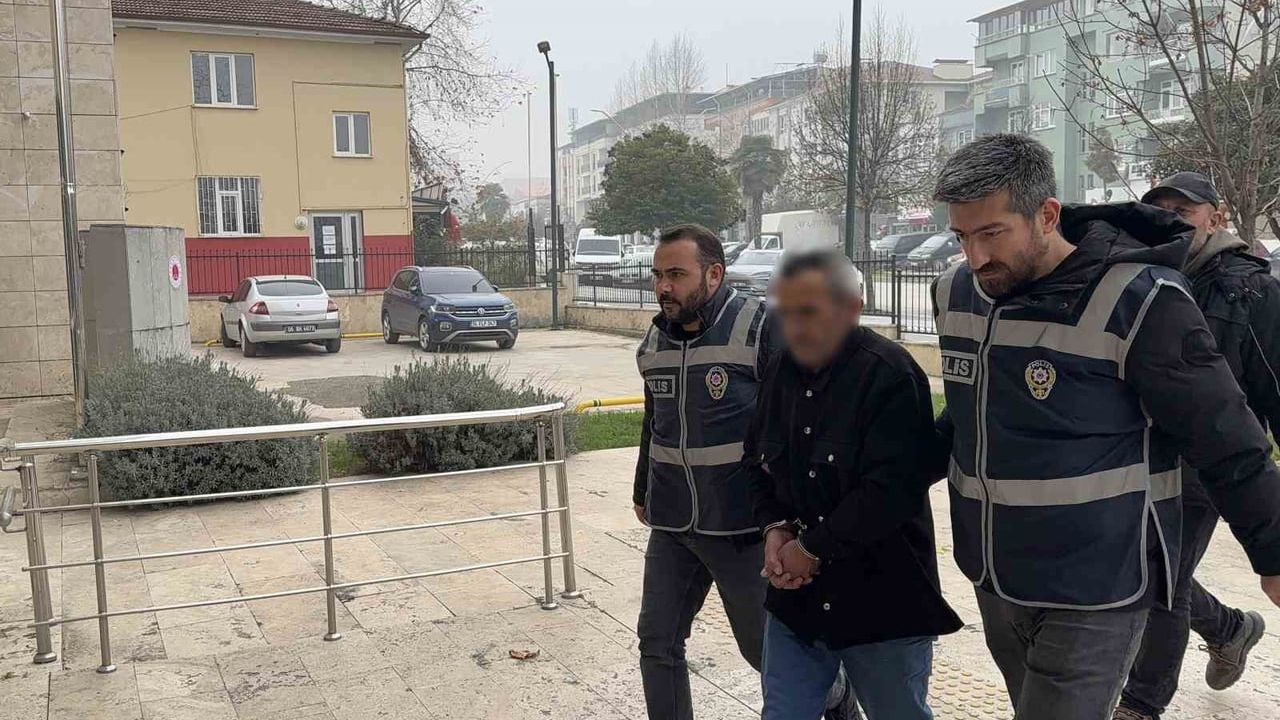 Tokat’ta silahla arkadaşını öldüren zanlı adliyeye sevk edildi