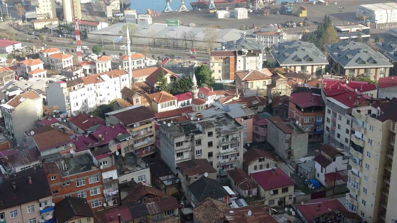 Trabzon'da Kentsel Dönüşüm: Uzmanlardan 'Yerinde Dönüşüm' Önerisi