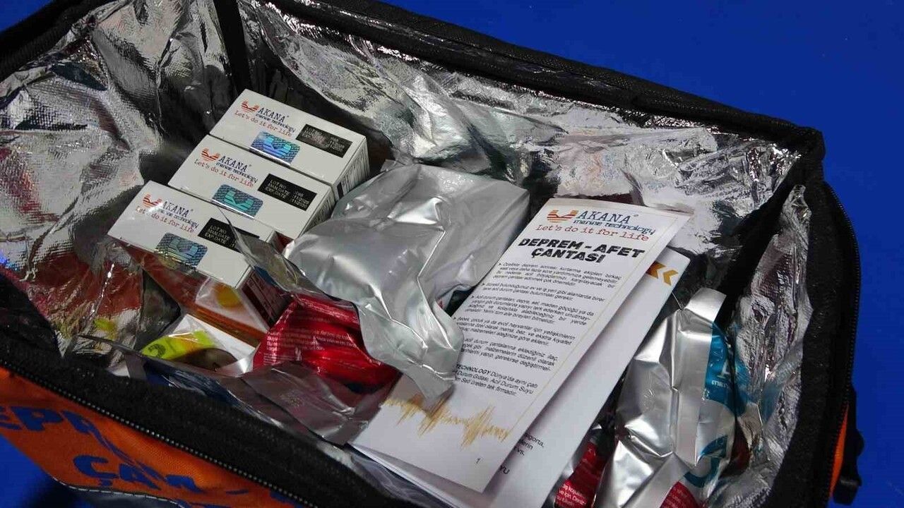 Trabzon'da Türkiye'nin Tek Yerli Acil Durum Gıdası ve Suyu Deprem Çantasına Giriyor