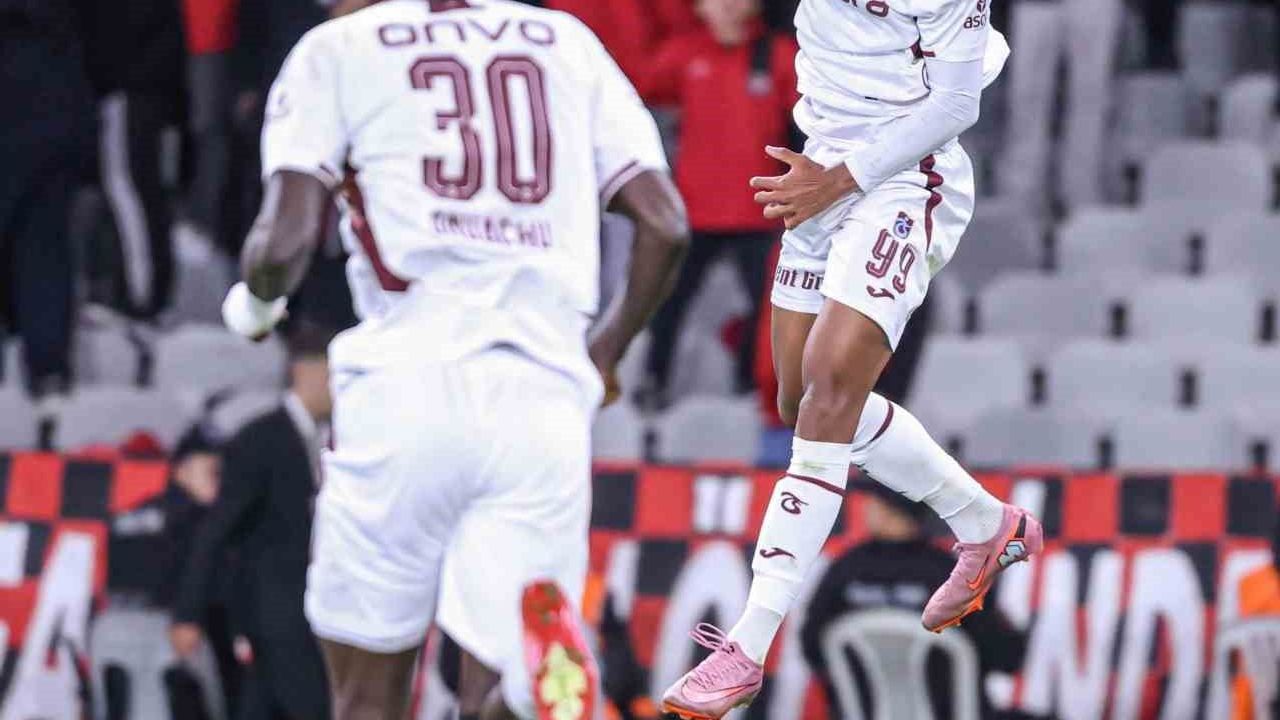 Trabzonspor'un Ekonomik Hücum Üçlüsü Süper Lig'de Zirvede