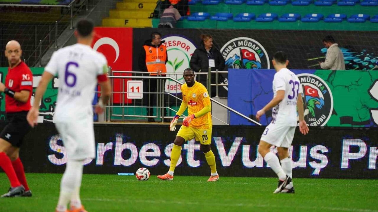 Trendyol Süper Lig: Çaykur Rizespor 1-0 Eyüpspor — İlk Yarı