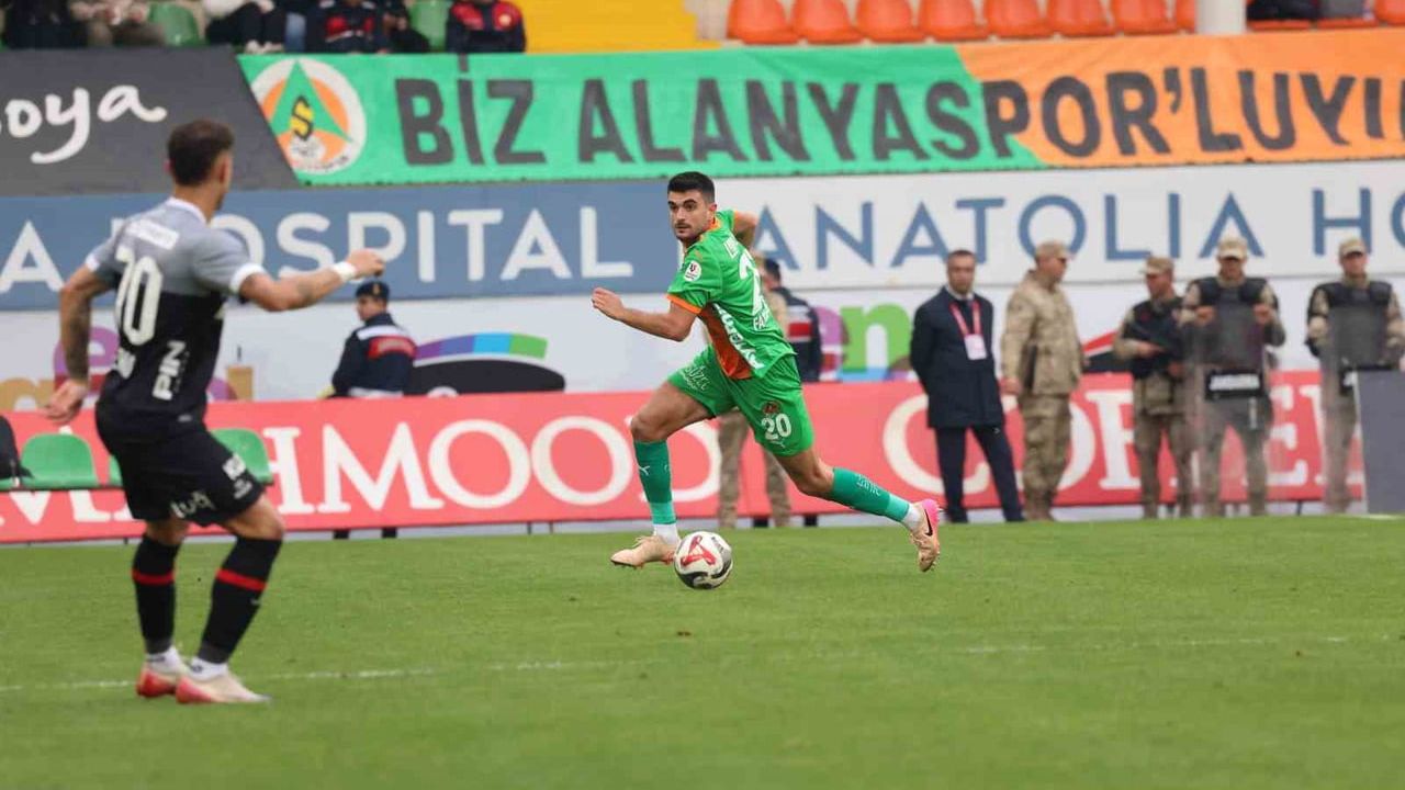 Trendyol Süper Lig: Corendon Alanyaspor 2-0 Fatih Karagümrük