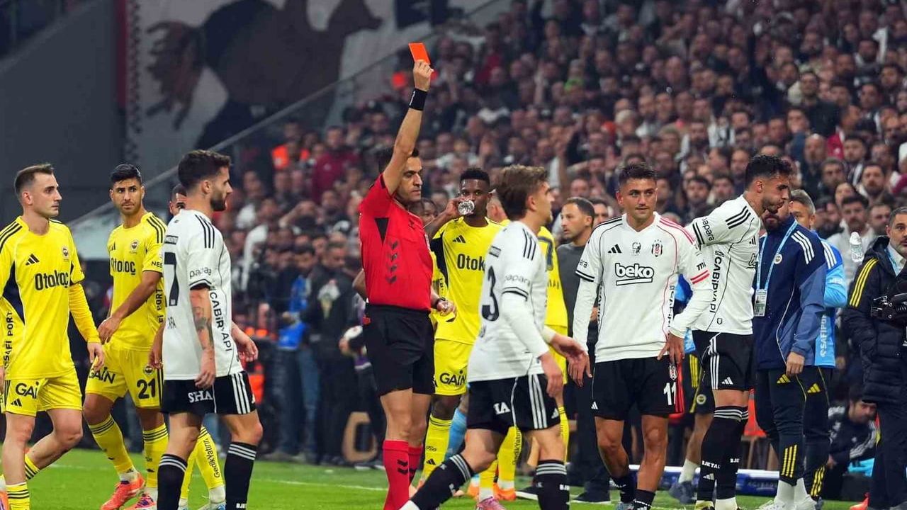 Trendyol Süper Lig Kart İstatistikleri: İlk Yarıda 714 Kart