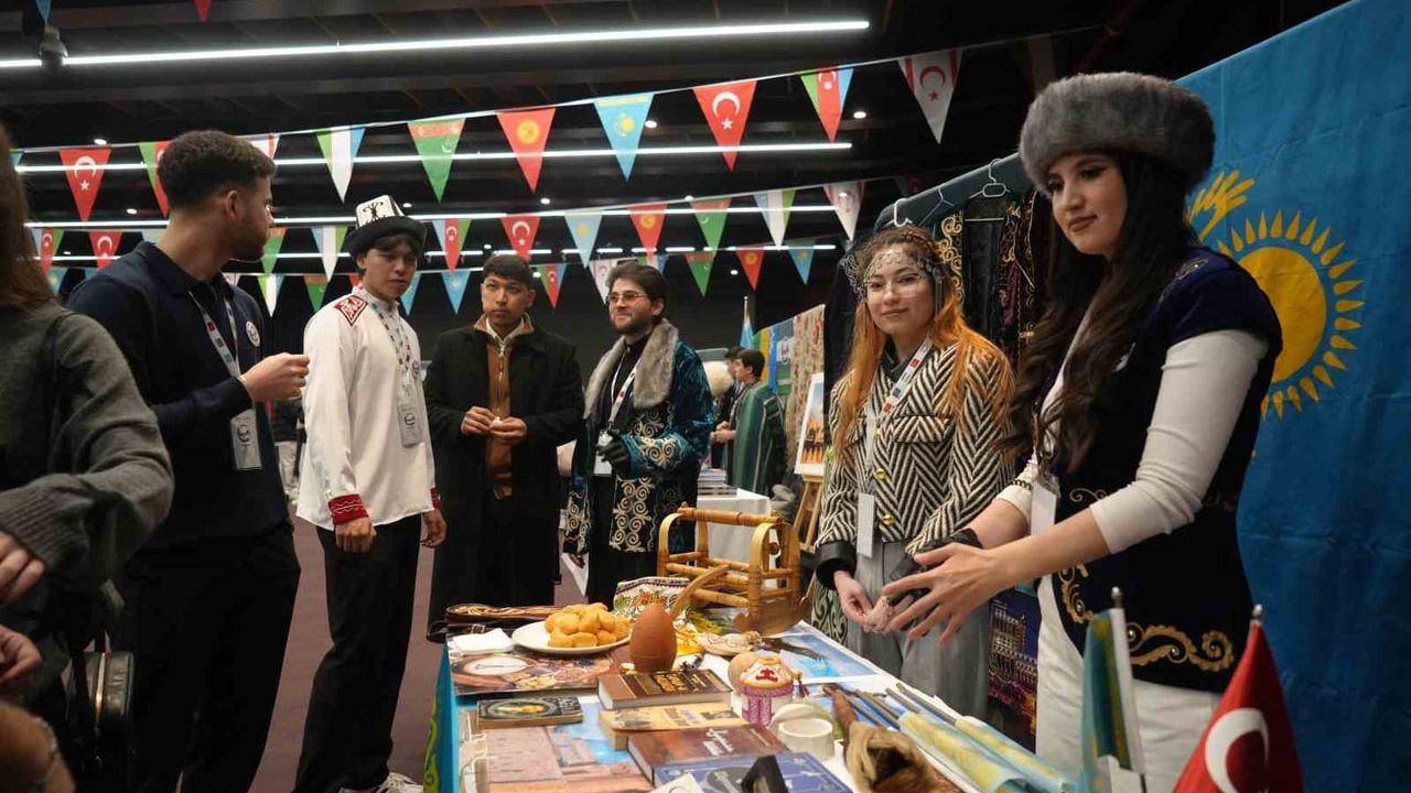 Türk Dünyası Samsun'da Buluştu: 9 Ülkeden Renkli Kültür Şöleni