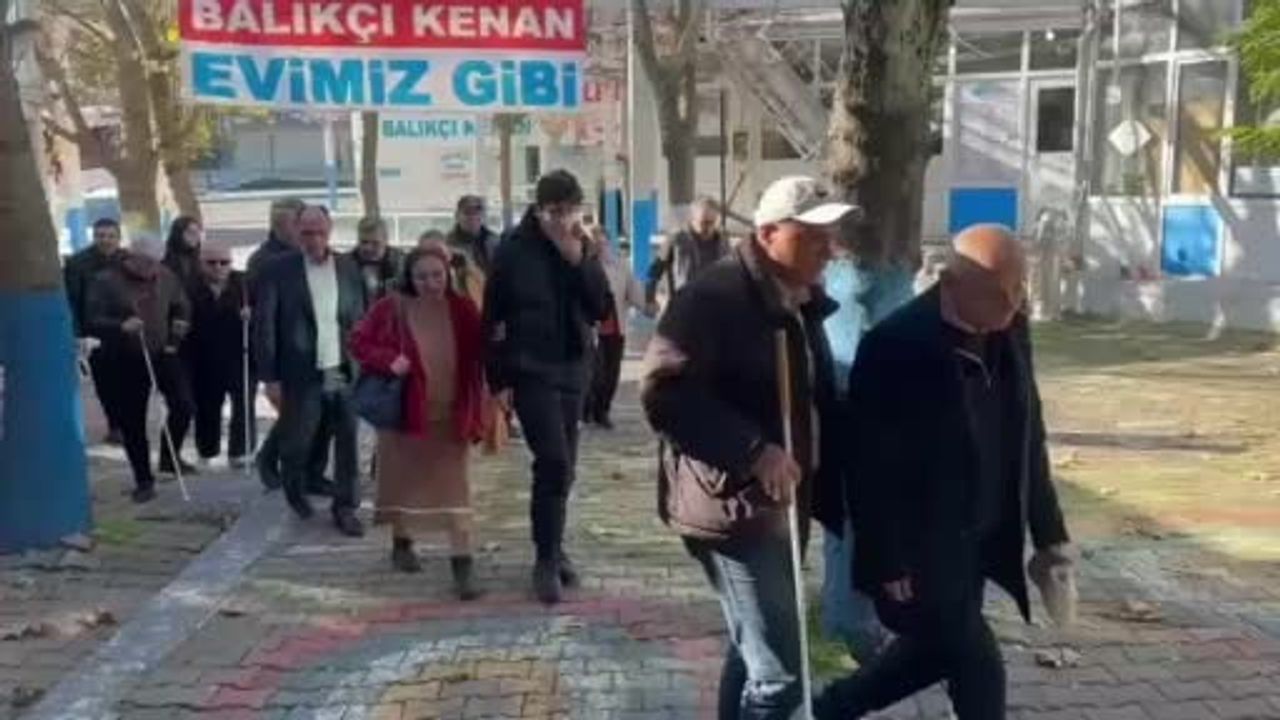 Türkiye Deniz Canlıları Müzesi'nde Görme Engellilere Dokunarak Keşif