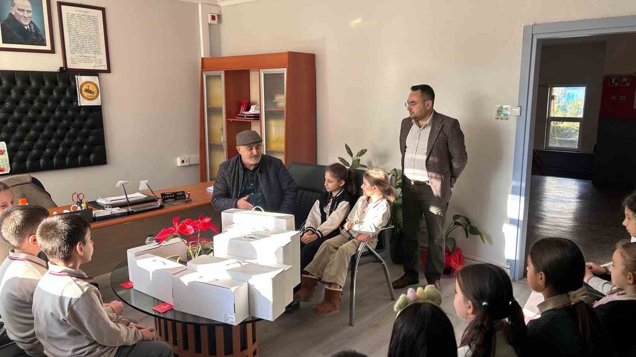 TUSAŞ, Bozüyük Saffet Şeker İlkokulu Öğrencilerinin Mektuplarına Yanıt Verdi