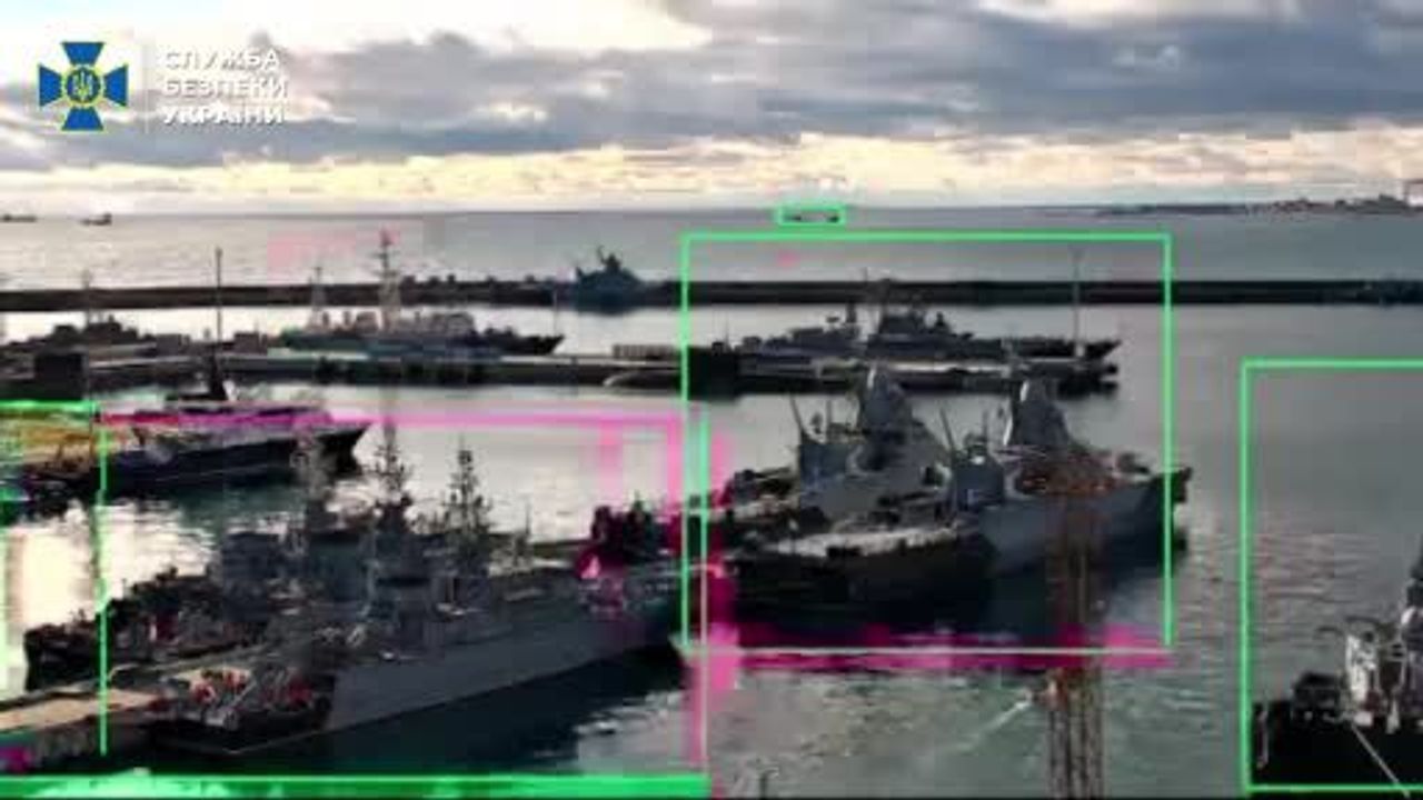 Ukrayna SBU: Novorossiysk'te Varshavyanka Sınıfı Denizaltıya İDA Saldırısı