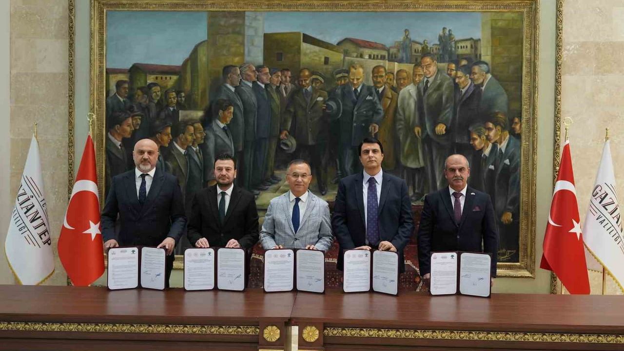 Umut Yılmaz’dan Öğrencilere 3 Ayrı Destek: Eğitim, Spor, Yüzme