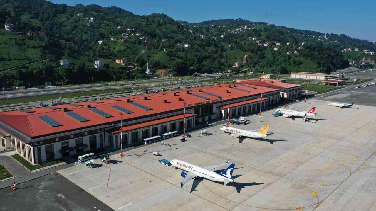 Uraloğlu: Her Gün Ortalama Yaklaşık 9 Stadyum Dolusu Yolcu Havayolu ile Seyahat Etti