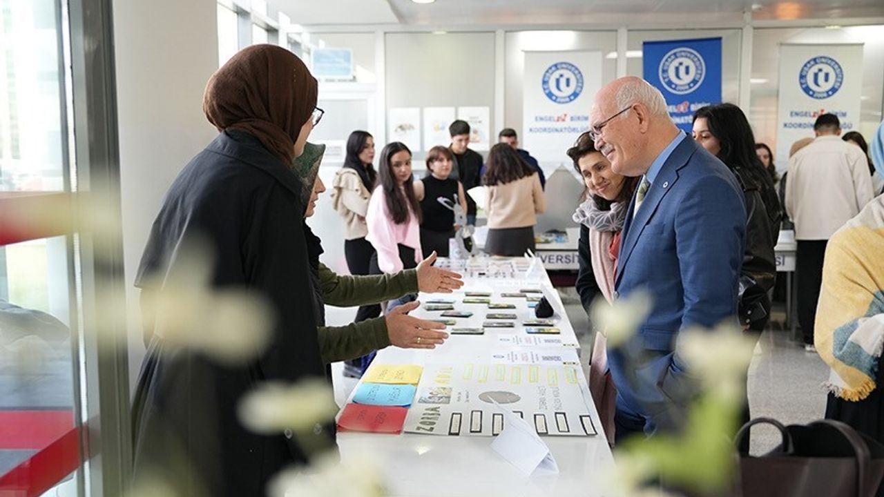 Uşak Üniversitesi'nde Dünya Engelliler Günü Farkındalık Etkinliği