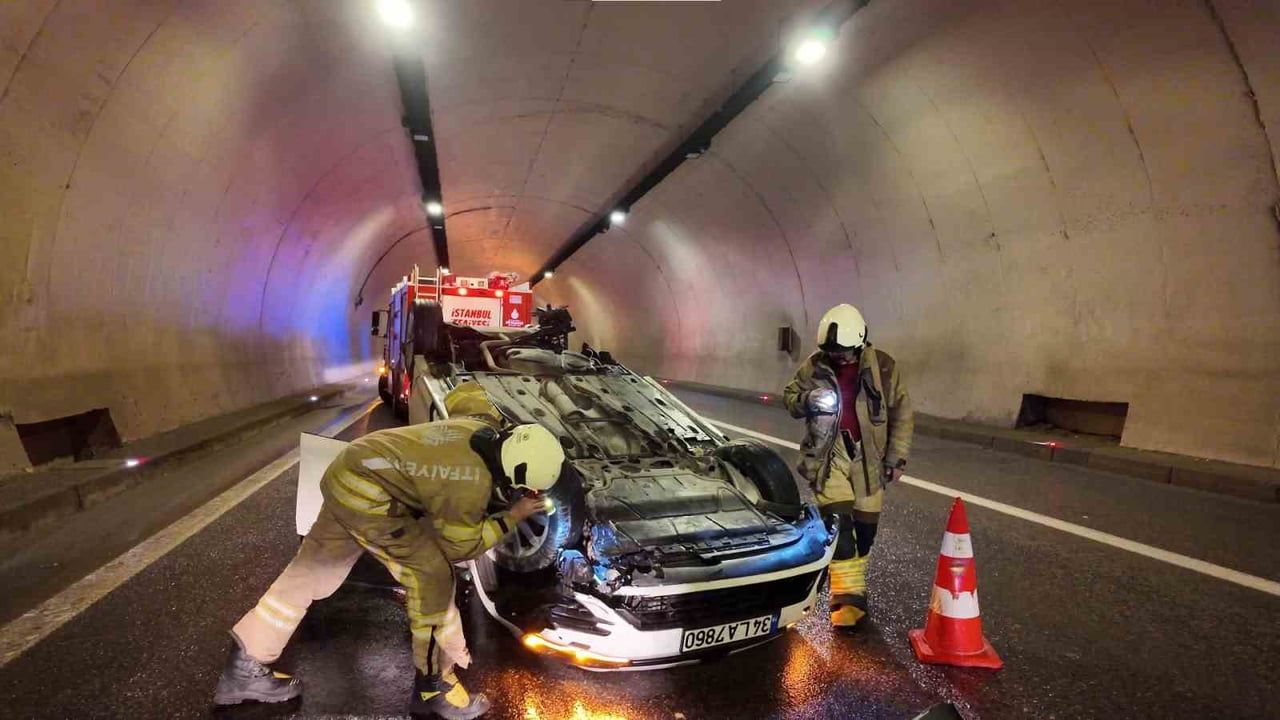 Üsküdar Tantavi Tüneli'nde Takla Attı — Yağış Kazayı Getirdi