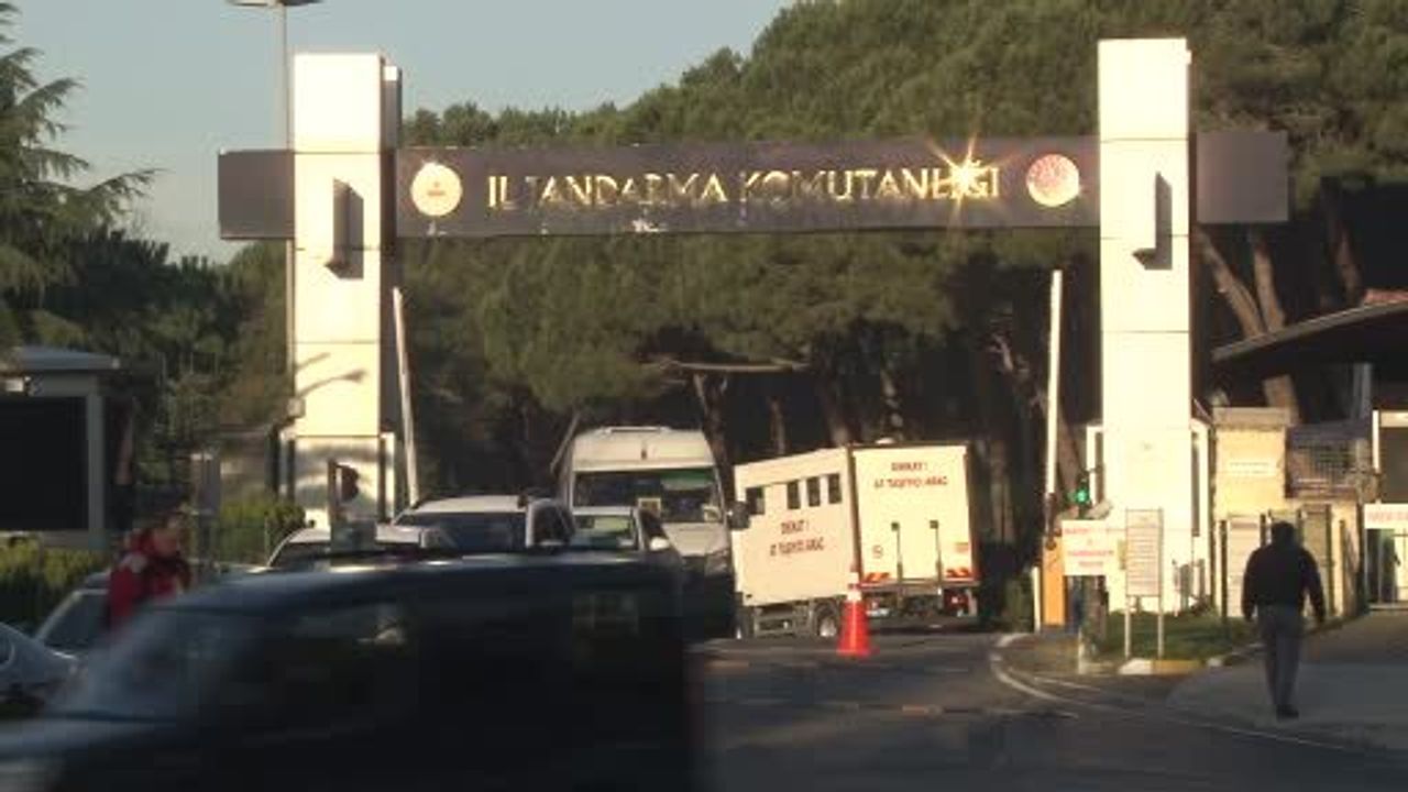 Uyuşturucu Operasyonu: Aleyna Tilki, Danla Biliç ve İrem Sak Gözaltına Alındı