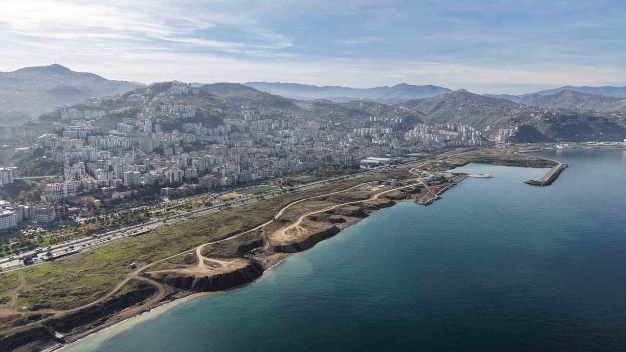 Uzunkum Yeniden Canlanıyor: Trabzon'a 1 Kilometrelik Plaj ve 250 Dönüm Yaşam Alanı