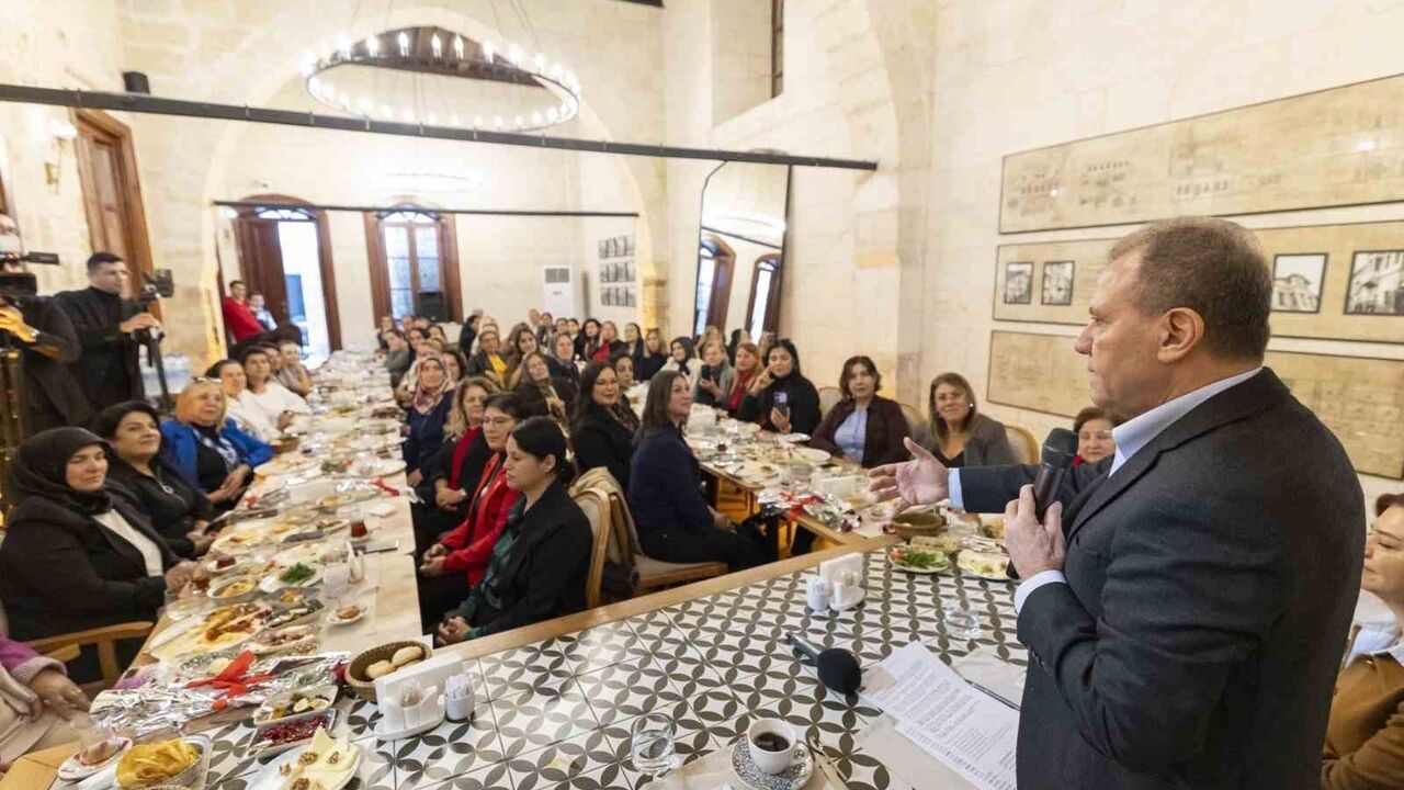 Vahap Seçer: Mersin’i Çok Daha Muhteşem Bir Kent Yapacağız