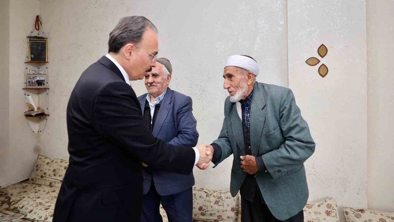 Vali Kızılkaya'dan Tosun Ailesine Taziye Ziyareti