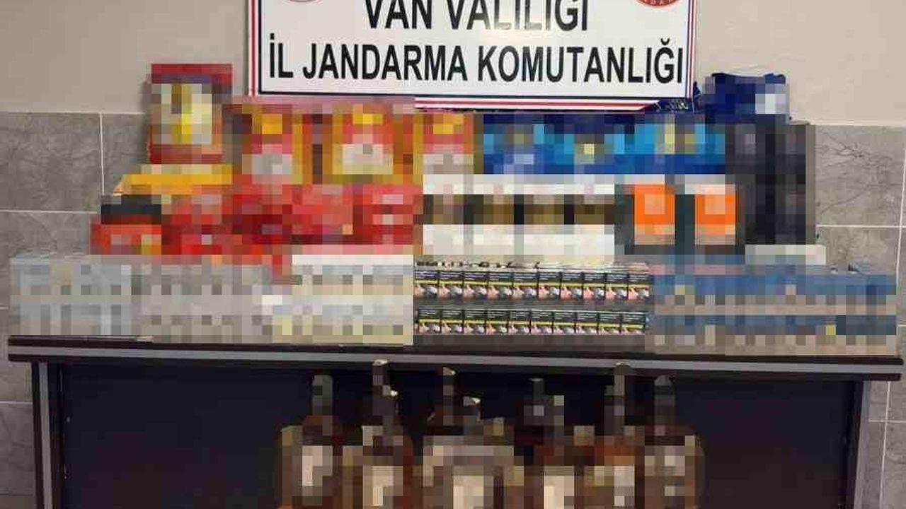 Van Gürpınar'da 1.090 Kaçak Sigara, 15 Litre Alkol ve 225 kg Gıda Ele Geçirildi
