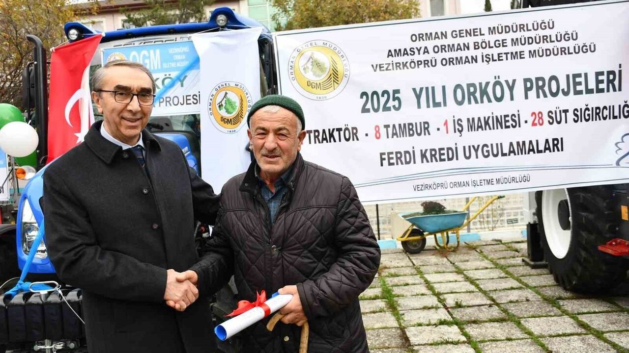 Vezirköprü'de ORKÖY Desteği: 1 İş Makinesi, 2 Traktör ve 28 İnek Teslimi