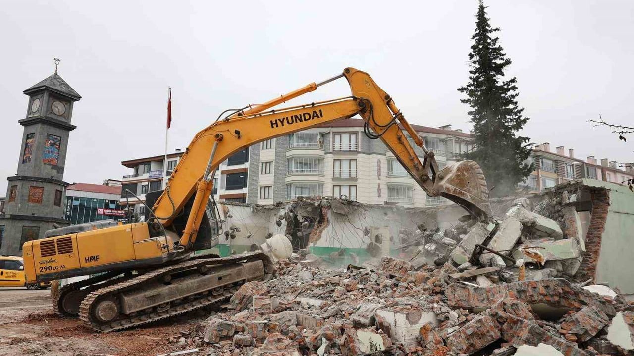 Vezirköprü'de Otopark ve Meydan Projesi Başlıyor