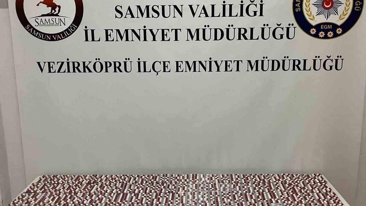 Vezirköprü'de Uyuşturucu Operasyonu: 2 bin 916 Sentetik Ecza, 3 Gözaltı