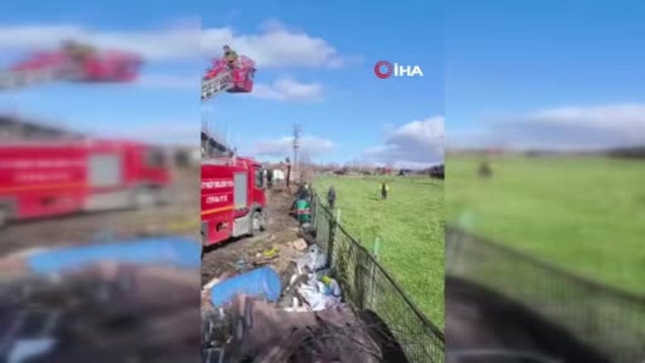 Vize'de Palet Fabrikası Talaş Deposunda Yangın