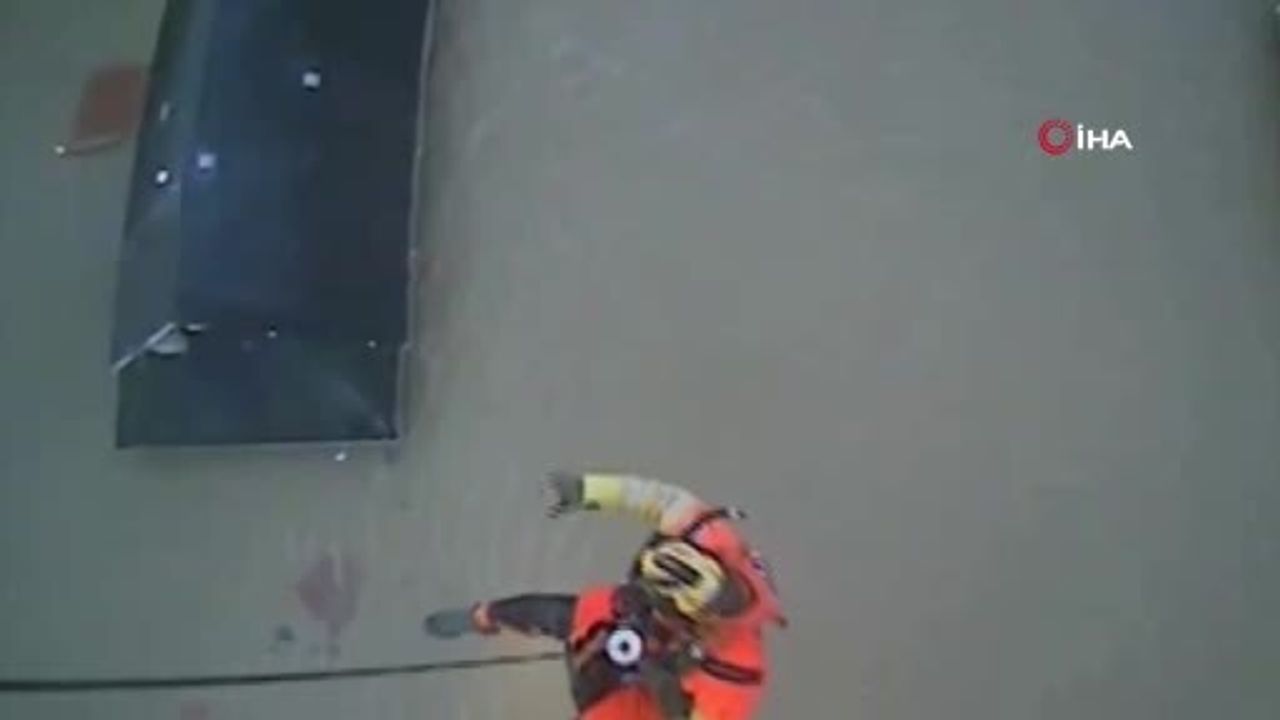 Washington'da Sel: Mahsur Kalanlar Helikopter ve Teknelerle Kurtarıldı